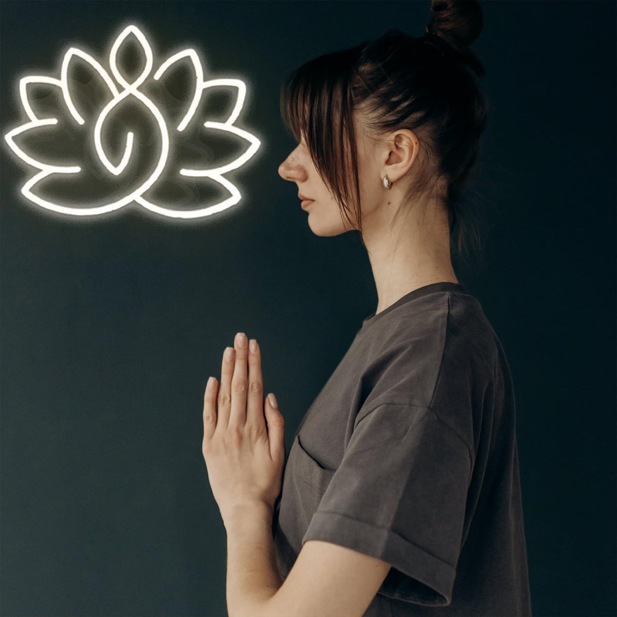 Lotus Meditation Neon Sign - Warm Glow Yoga Room Decor, Zen Wall Art for Home & Spiritual Space,Light Up Wall Art for Home or Yoga Studio,12 * 15.3 inch
