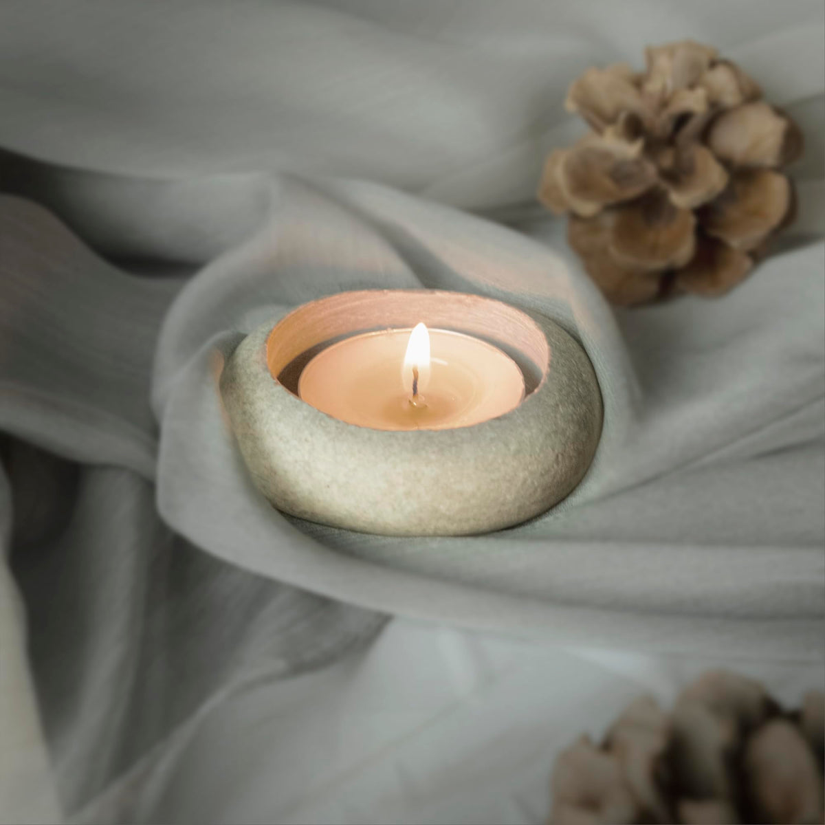 ICNBUYS Handmade Pebble Tea Light Candle Holder Handcrafted Tealight Holder for Zen Garden, Altar, Mantle, Desk, Table, Shelf