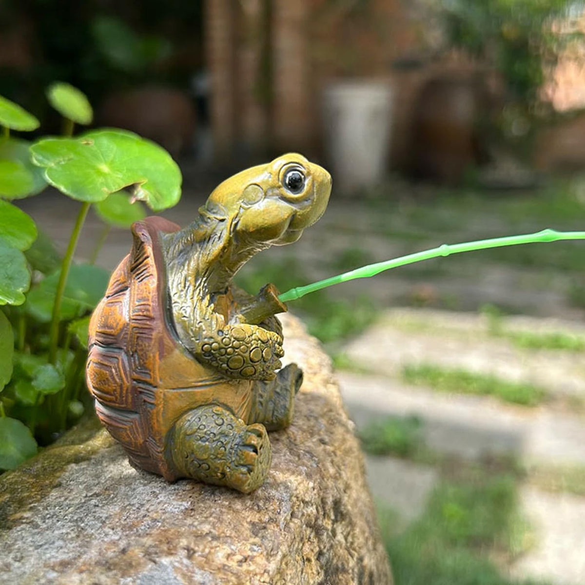 SXSZZXL Fishing Turtle Figurine 2.4 Inch Cute Tortoise Resin Sculpture Handmade Crafts Tabletop Decor for Outdoor Patio Pool Decoration (Green)