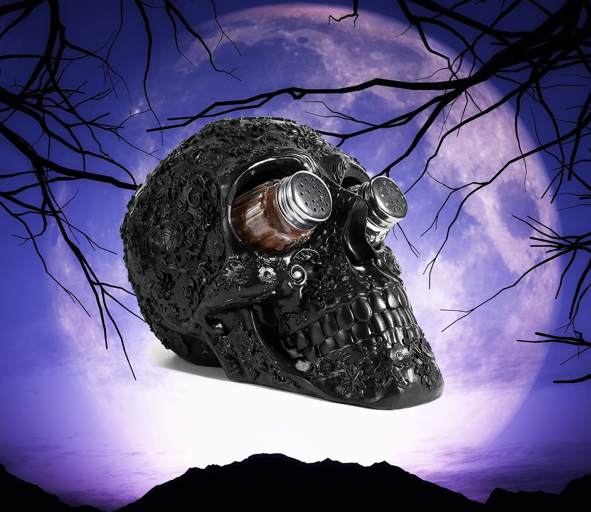 Skull Salt & Pepper Shaker Set, Decorations Kitchen Spice Holder, Evil Human Medieval Polyresin Skull Salt & Pepper Holder, Day of the Dead Home Kitchen Organizer Decor Gifts for Her and Him