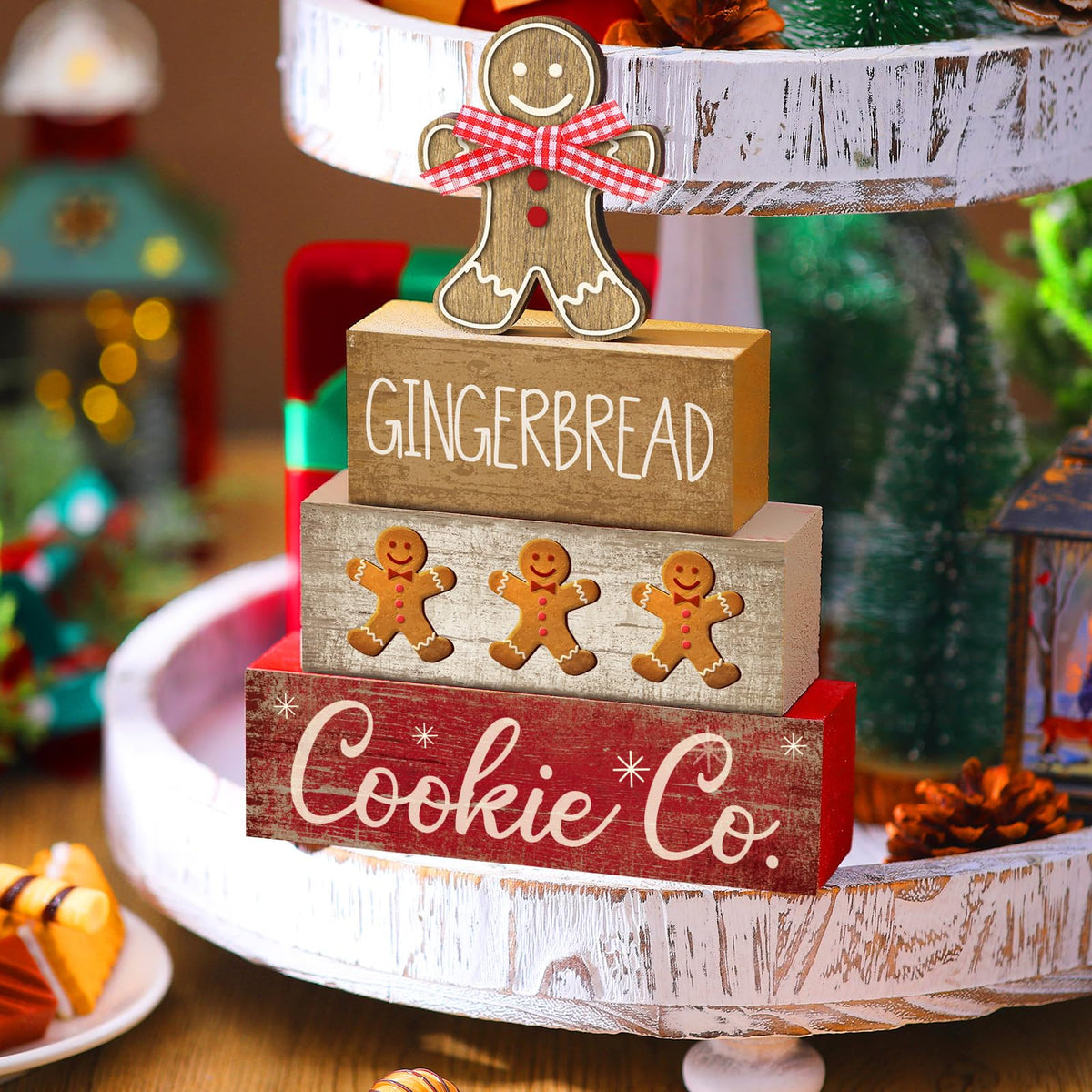 Moucuny 4 Pcs Christmas Table Decor Gingerbread Man Decoration Christmas Centerpiece Winter Tiered Tray Decor Rustic Gingerbread Block Signs Gift Winter Table Decoration for Xmas Party Kitchen Home