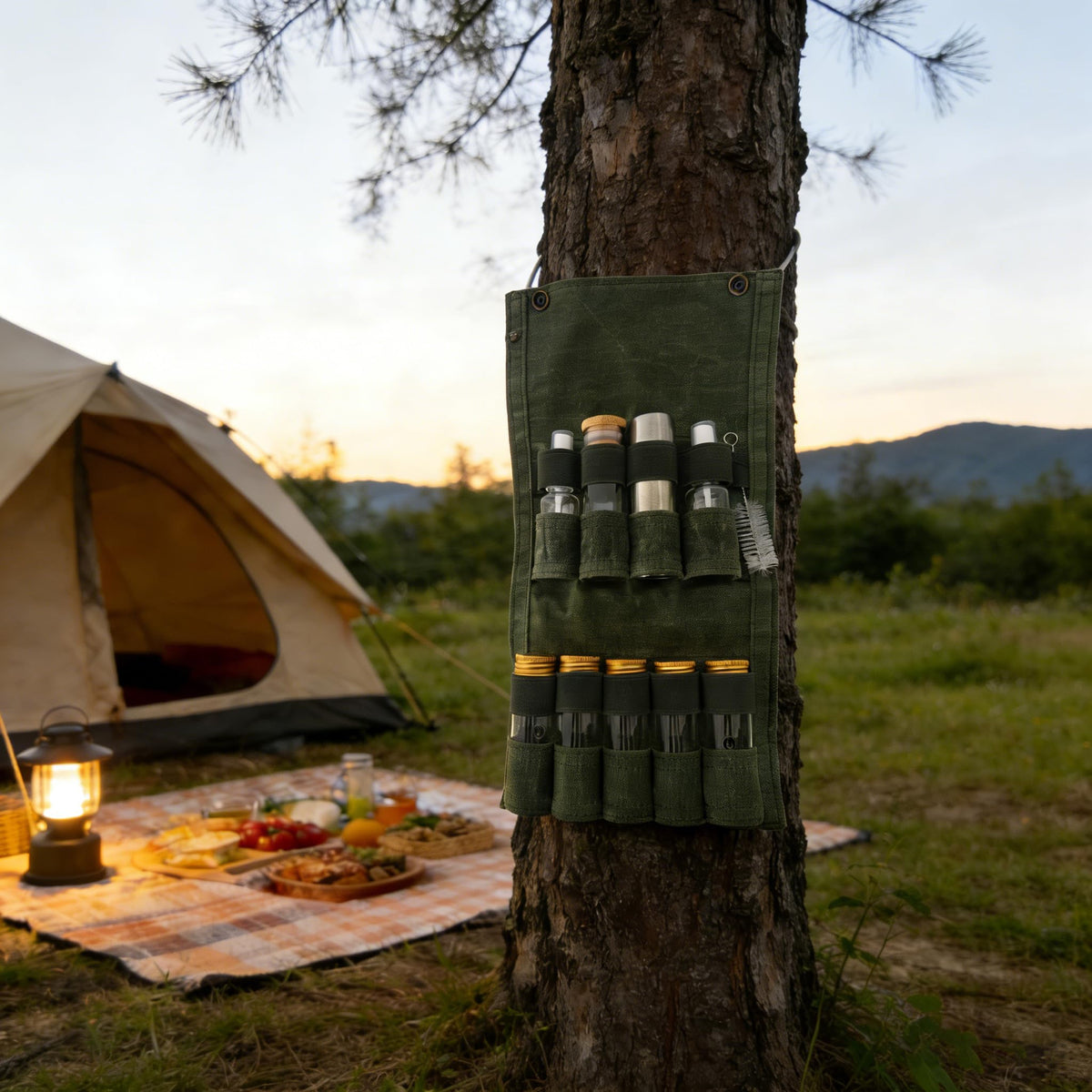 WINRIOO Camping Travel Spice Kit,Portable Mini Camping Spice Containers with 6 Jars,1 Salt/Pepper Grinders,2 Oil Spray,Foldable Canvas Seasoning Storage Bag for Outdoor Picnic BBQ