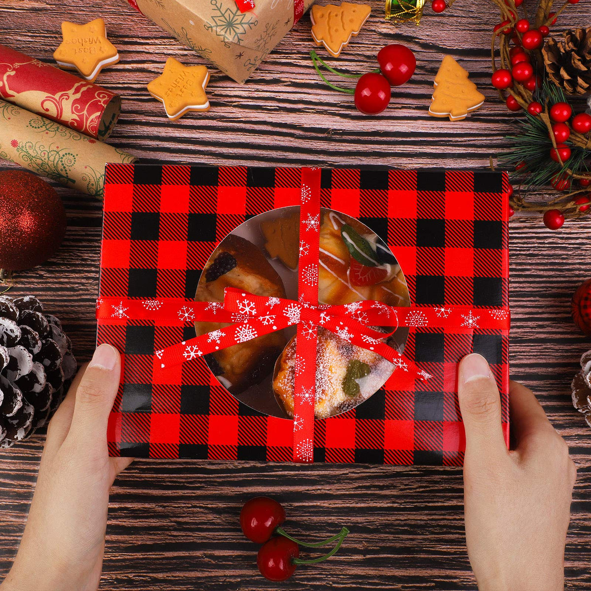 Aneco 12 Pack Christmas Cookie Boxes with Window Red and Black Plaid Holiday Treat Boxes Paper Food Boxes Xmas Gift Bags Cake Candy for Gift Giving Bakery Packaging Containers