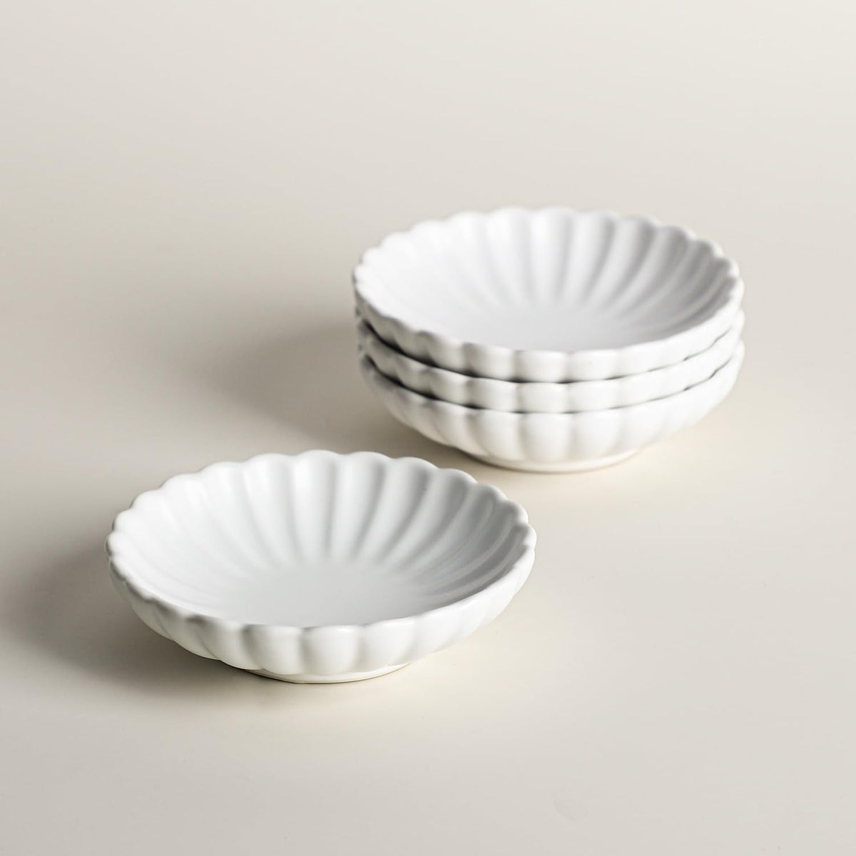 Gaolinci 3.5 Inches Flower Shape Ceramic Sauce Dish,Mini Side Seasoning Dish,Snack Serving Dishes,Porcelain Small Saucer Set(Set of 4)