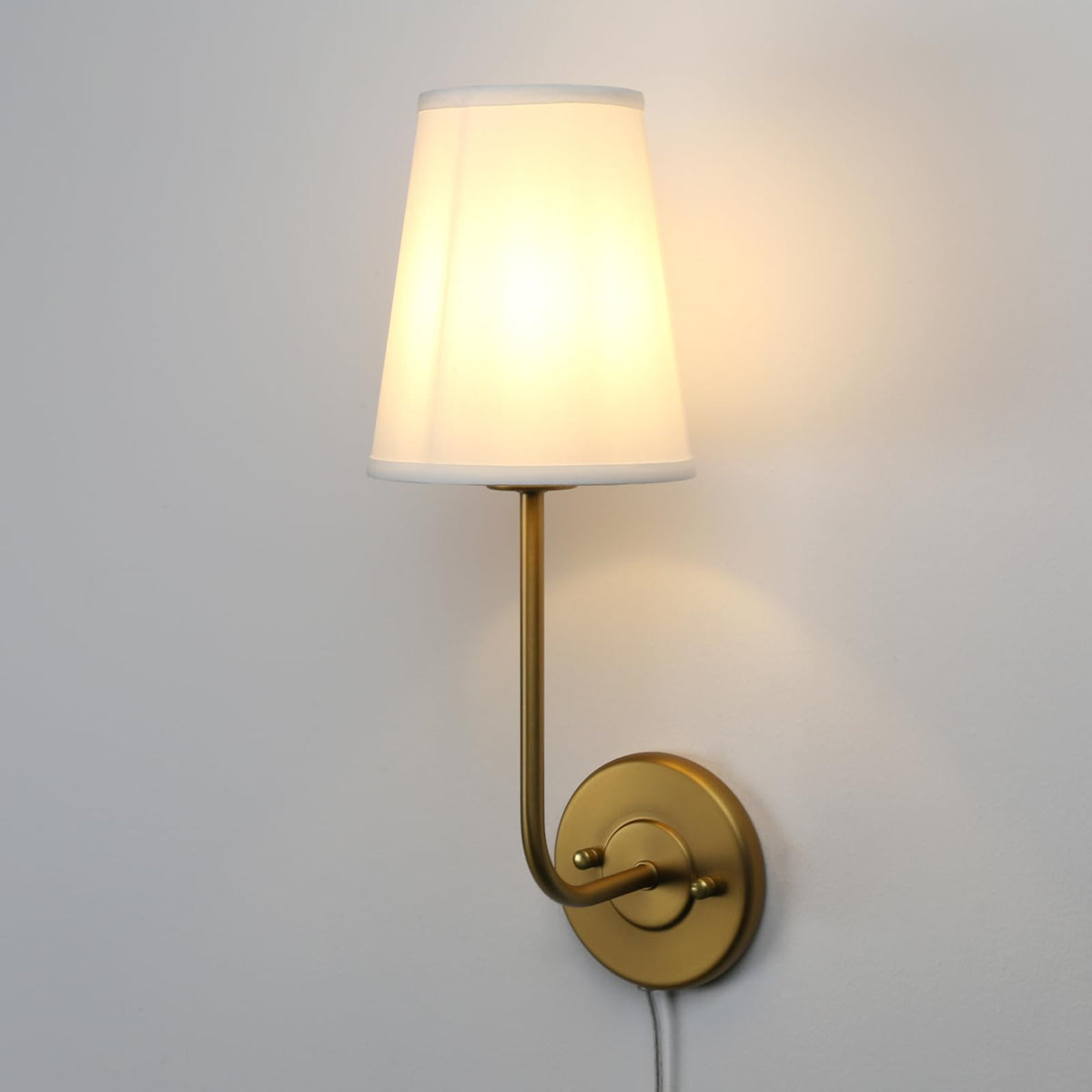 Pathson Set of 2 Plug in Wall Sconces, Rustic Wall Lighting Fixtures with On/Off Switch and Pure White Fabric Lampshade, Antique Brass Wall Lamps for Living Room Bedroom