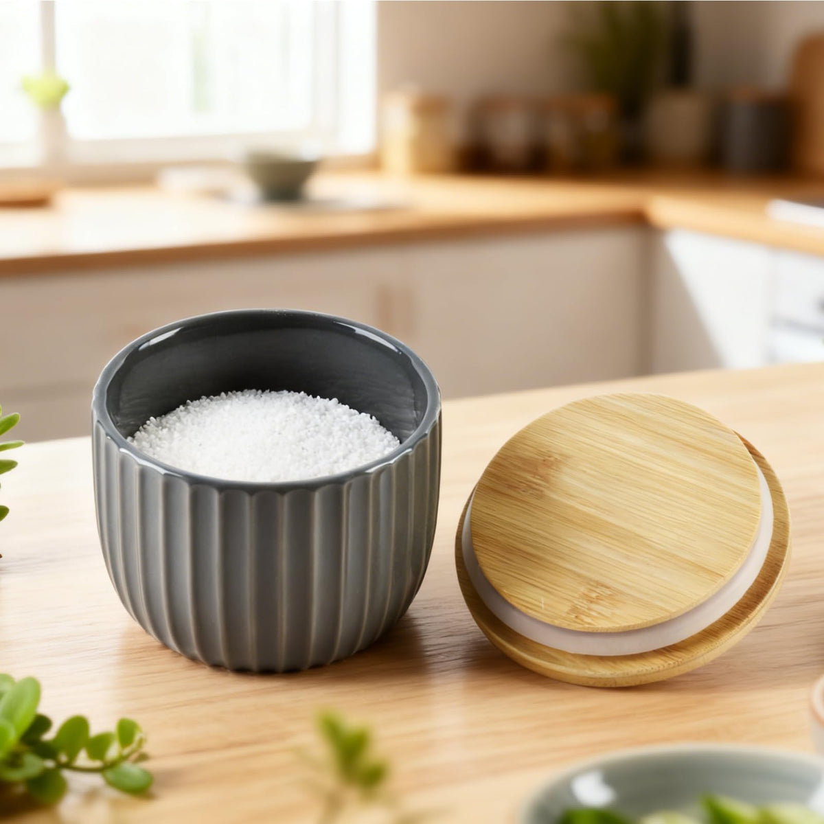 Lunavita Salt Cellar Keeper with Bamboo Lid, 14oz Big Capacity Ceramic Sugar Bowls Pepper Box, Crackle Glaze Seasoning Container Condiment Pot for Kitchen (Black Color)