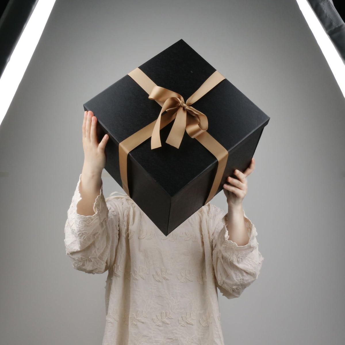 YINUOYOUJIA Large Gift Box 12x12x10 Inches,Black Boxes for presents with Ribbon,Card,Shredded Paper for Birthday,Valentine's Day,Mother's Day,Christmas,Anniversaries.