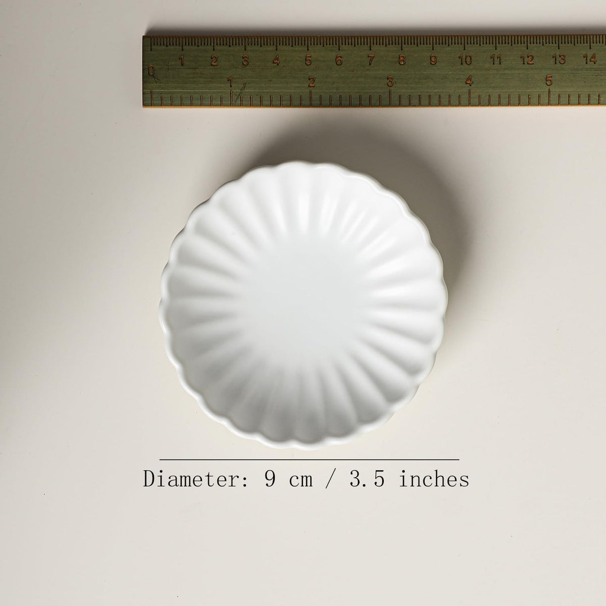 Gaolinci 3.5 Inches Flower Shape Ceramic Sauce Dish,Mini Side Seasoning Dish,Snack Serving Dishes,Porcelain Small Saucer Set(Set of 4)