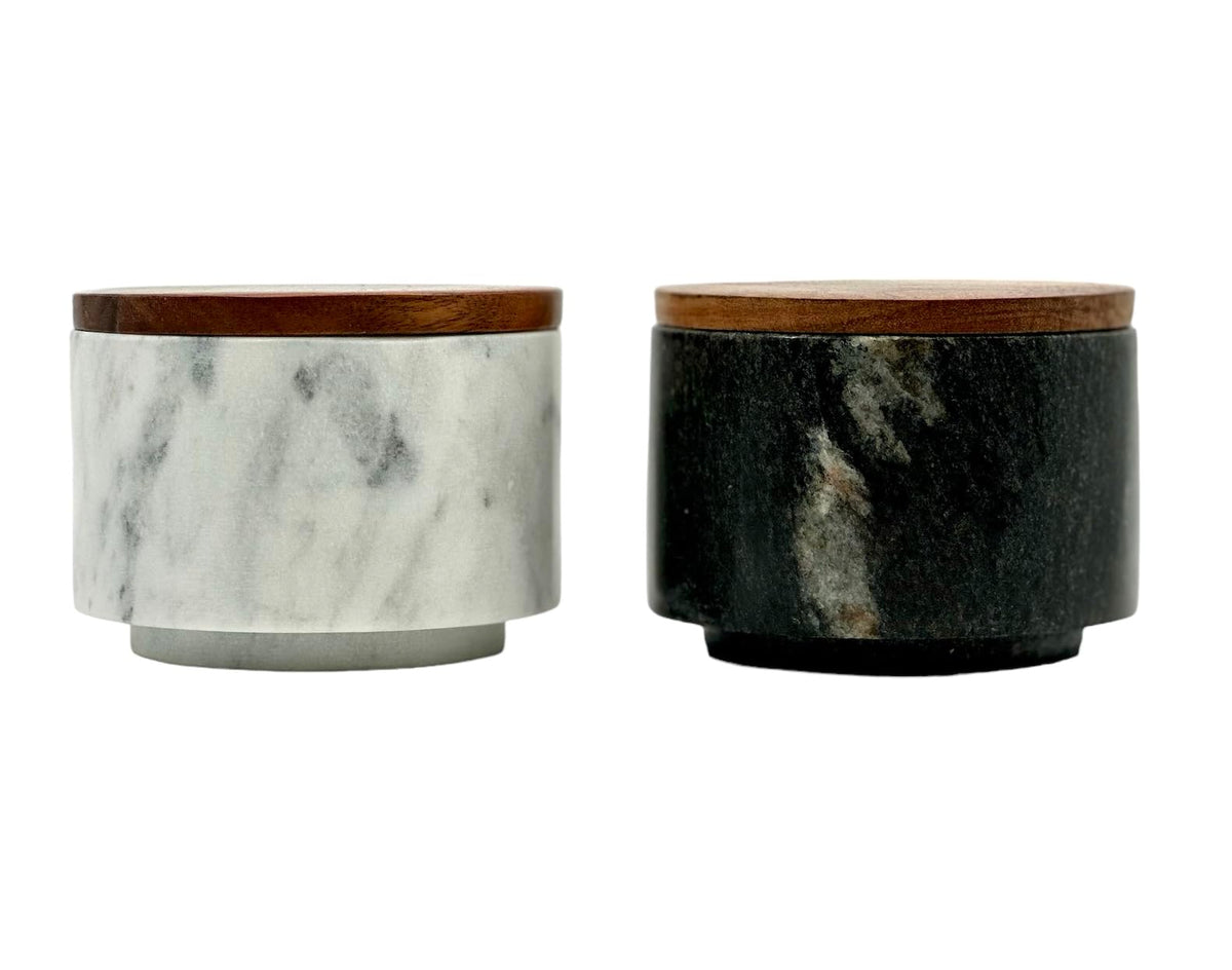 Savvy East Marble Salt Cellar Pepper Cellar Set, Stackable Large Black/Grey & White Salt and Pepper Holder Duo w/Air-Tight Tops, Space-Saving Multi-Purpose Spice Pinch Pots, Marble Salt Pigs with Lids