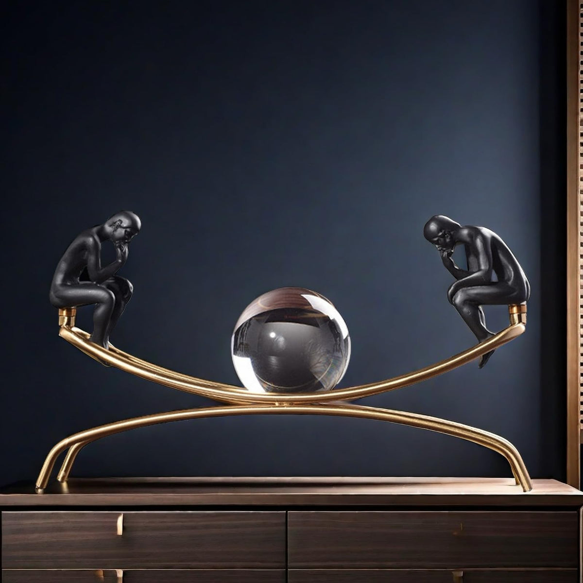 SHTWX The Thinker Thinking Man Statue with Crystal Ball Sculpture Figurine, Home Office Living Room Desktop Display Decoration