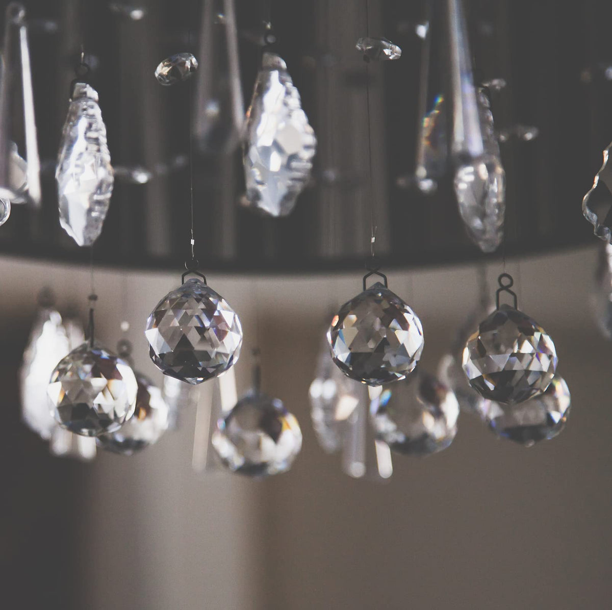 Yesland 20 Pack Upgraded Crystal Ball Prism 40mm / 1.57 Inch Decorative Ball - Suncatcher Rainbow Pendants Maker - Perfect for Chandelier Window & Wedding Decoration