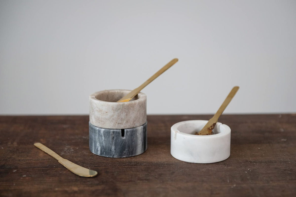Creative Co-Op Marble Set Pinch Pot Bowls for Salt, Pepper, and Seasoning with 3 Metal Knives