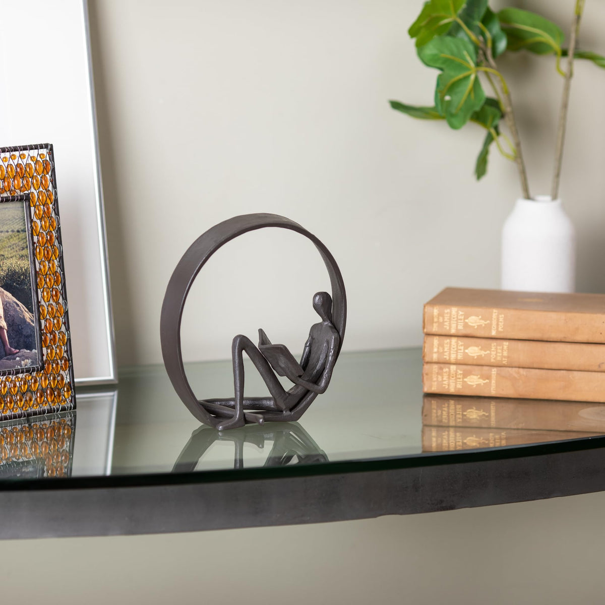 Danya B. Contemporary Encircled Male & Female Reader Cast Iron Sculpture Bookend Statues (Single Male)