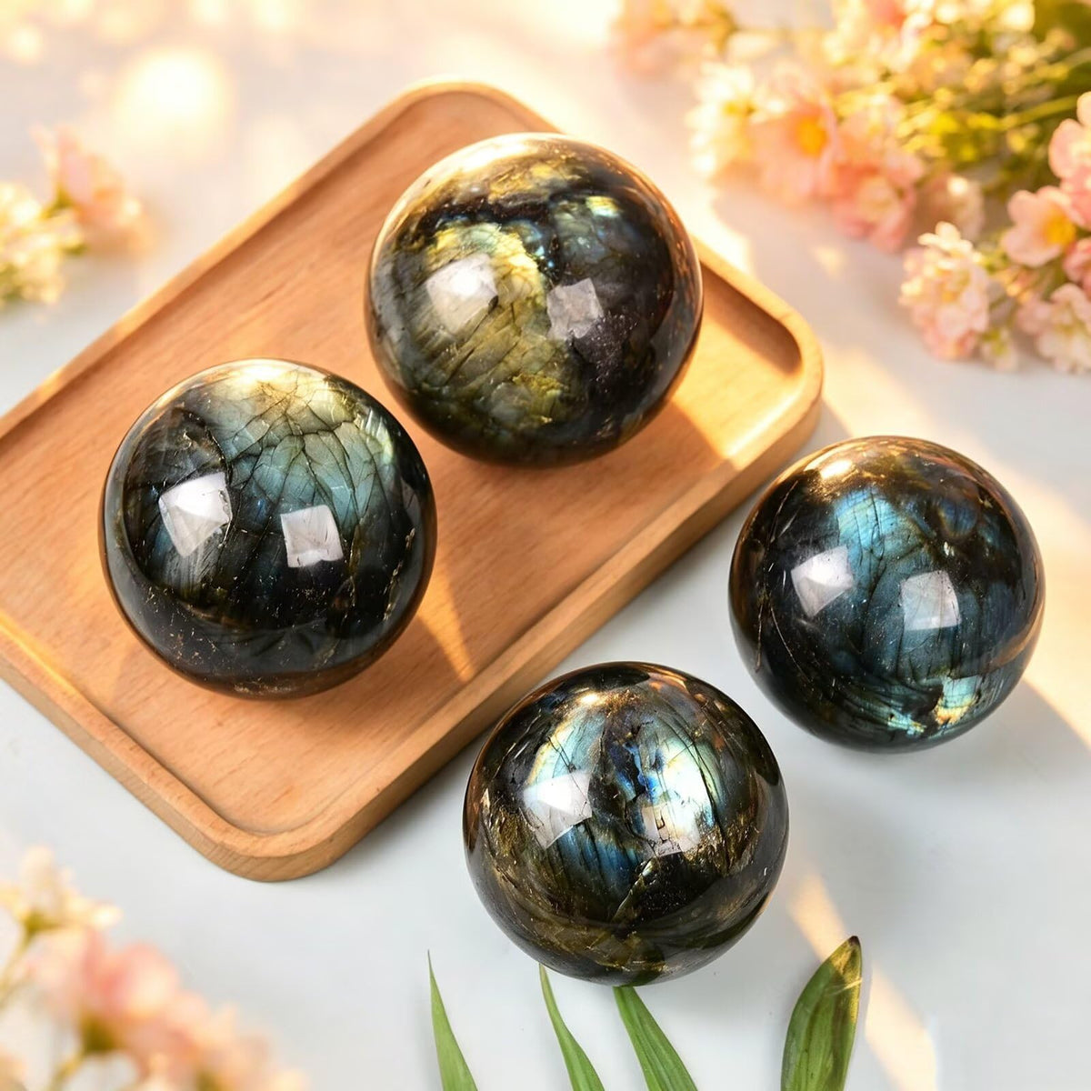 VIZYTOU Natural Blue Labradorite Stone Sphere Polished Rock Ball Healing Crystal Sphere with Stand for Reiki Meditation Home Decor Chakra Balancing Witchcraft 60-70MM/2.3-2.7"