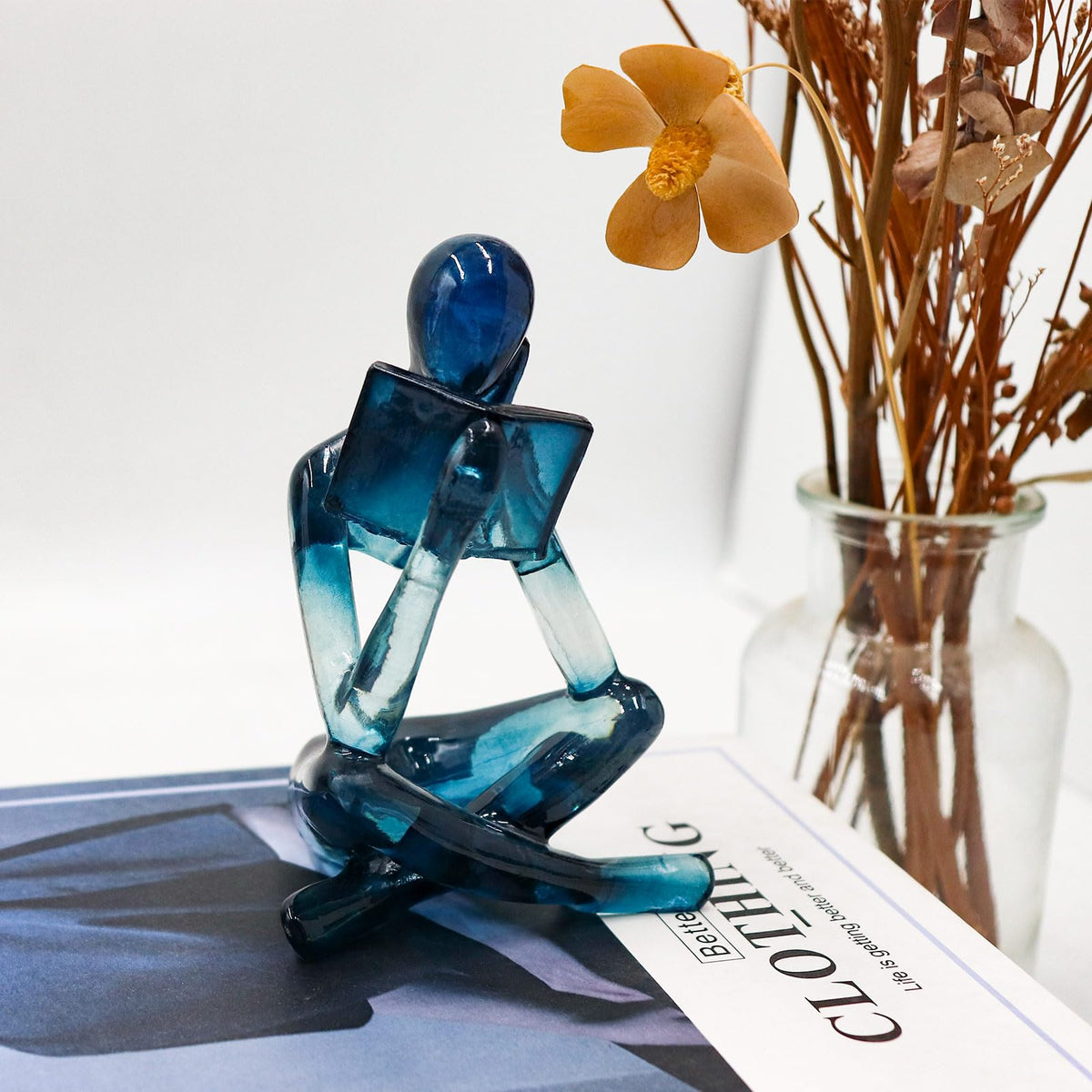 Reading Women Statue, Translucent Blue Resin Thinker Sculptures, Abstract Art Ornament, Modern Aesthetic Figurine Decoration for Home Living Room Bedroom Office Shelf Table Desk Bookshelf Decor