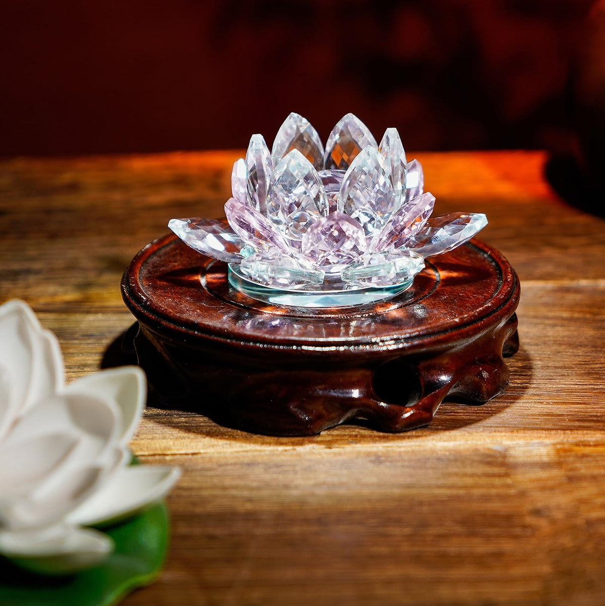 TENGFENG Crystal Lotus Flower Bicolor - Hue Reflection Glass Lotus Flower Feng Shui Home Decor Lucky Charm Crystal Figurine with Gift Box Collectible Figurines (Gold, 3.3 inches)