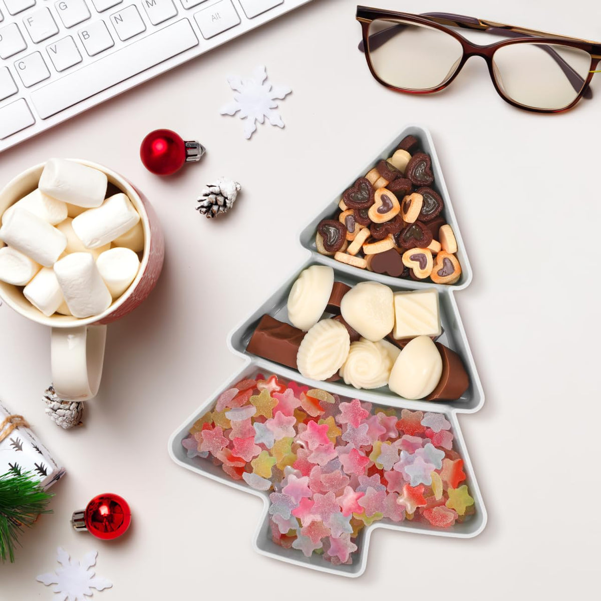 Christmas Tree Shaped Platter Divided Serving Tray Christmas Candy Dish Snack Serving Plate Fruit Nuts Desserts Container Food Platter for Holiday Party Decorations