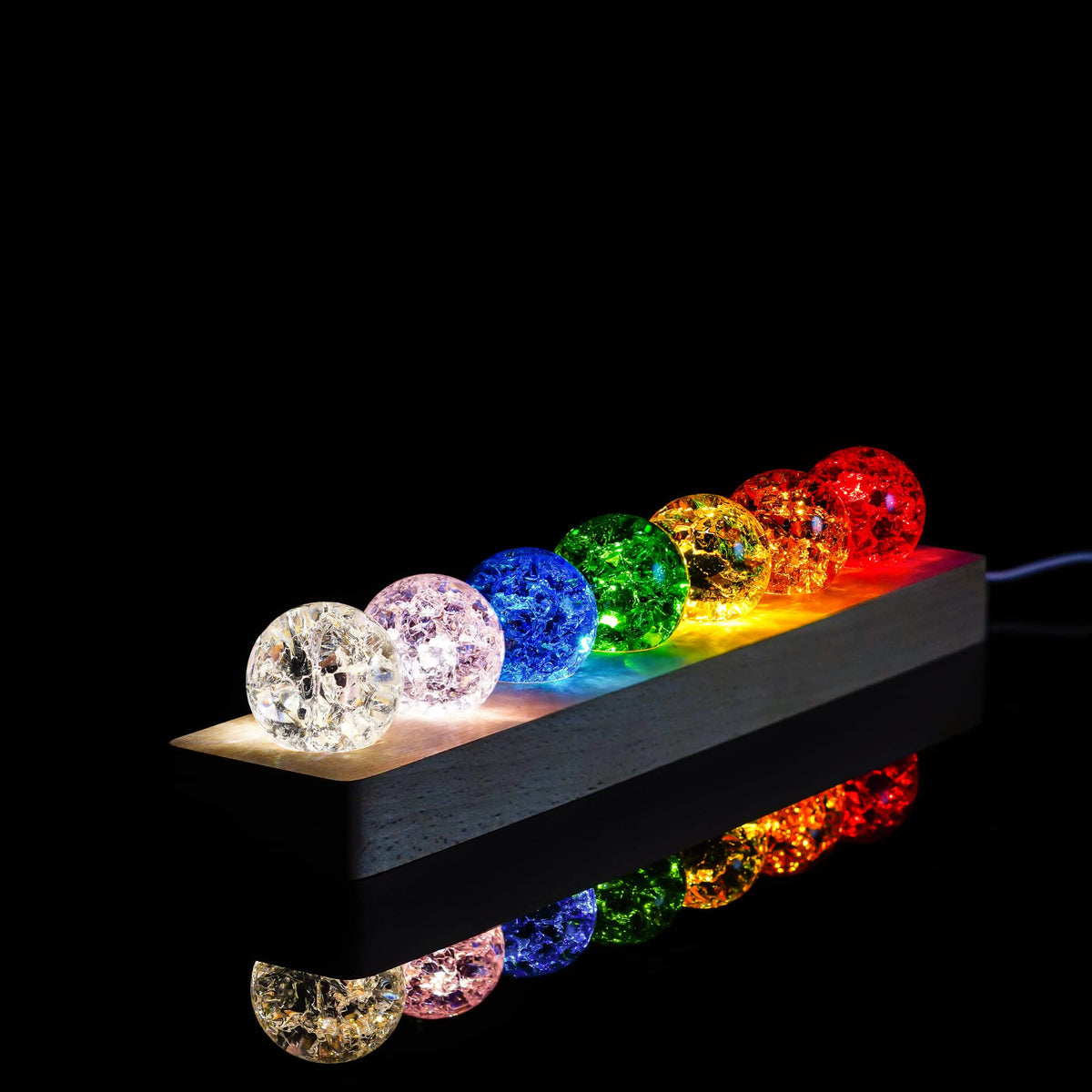 LOULIQIGIFT 60mm Colorful Ice Cracked Crystal Balls with Wooden Light Base and 7 Colors Ice Cracked Balls with LED Wooden Base 40mm Healing Sphere Balls Set