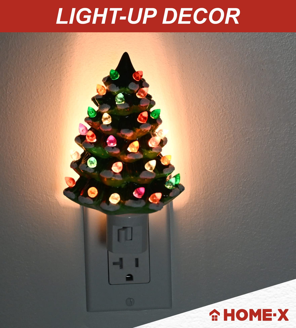 Home-X Christmas Tree Night-Light Plug-in, Vintage Festive Night-Light for Kids and Adults, Green