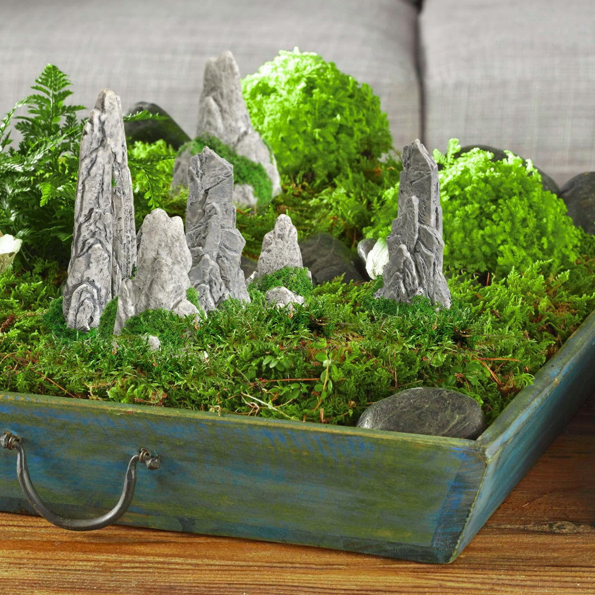 UPKOCH 8Pcs Miniature Fake Rocks for Diorama Supplies, Artificial Stone Figurines with Moss, Resin Zen Garden Accessories Terrarium Decor Mini Landscape