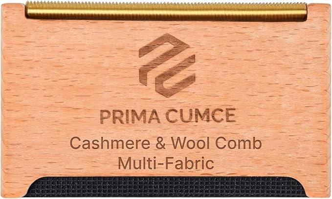 Wooden Cashmere Comb for Knits, Wool & Delicate Fabrics – Manual Fabric Shaver