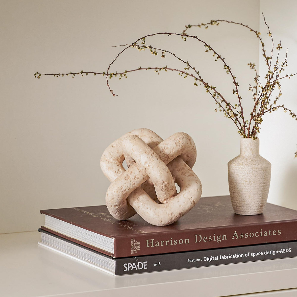 DN DECONATION 3 Link Knot Decor, Beige Travertine Coffee Table Decoration, Boho Resin Chain Link Decor, Modern Shelf Entryway Objects for Home Living Room Farmhouse Bedroom Inspired Aesthetic Art