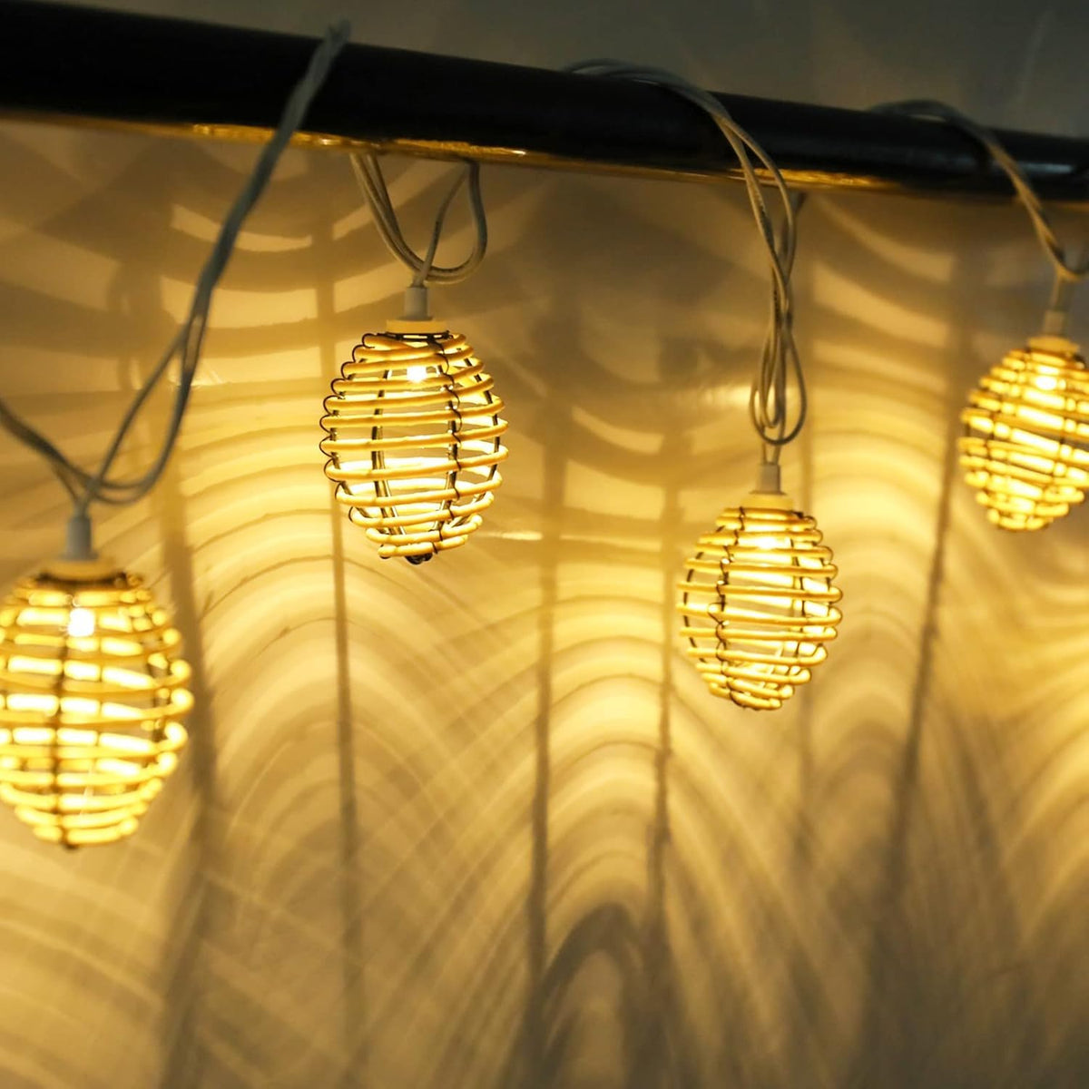 Vigdur Rattan Ball String Lights - 10FT Lantern String Lights Plug in with 10 Led Bulbs, Decorative String Light for Indoor Outdoor Balcony Patio Garden Wedding Bedroom Decor