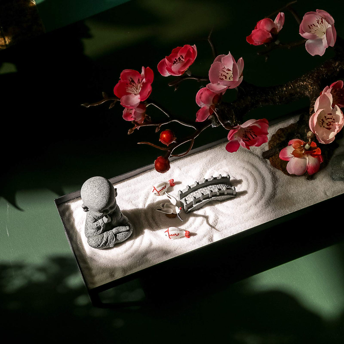 Mini Zen Garden Kit for Desk Tabletop Rock Sand Tray Therapy Kit Office Stress Relief Spiritual Decor Japanese Zen Healing Gifts for Lady Yoga Meditation Accessories with Bonsai Buddha Koli Fish Rake