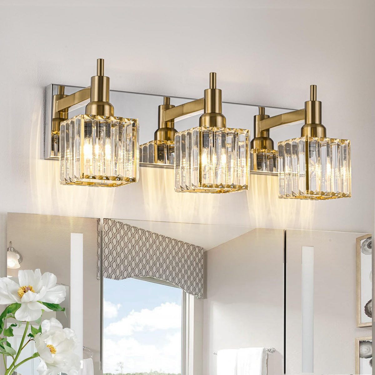 HUOKU Crystal Bathroom Vanity Light Gold Chrome 3-Light Modern Bathroom Lighting Fixtures Over Mirror Square Wall Sconce