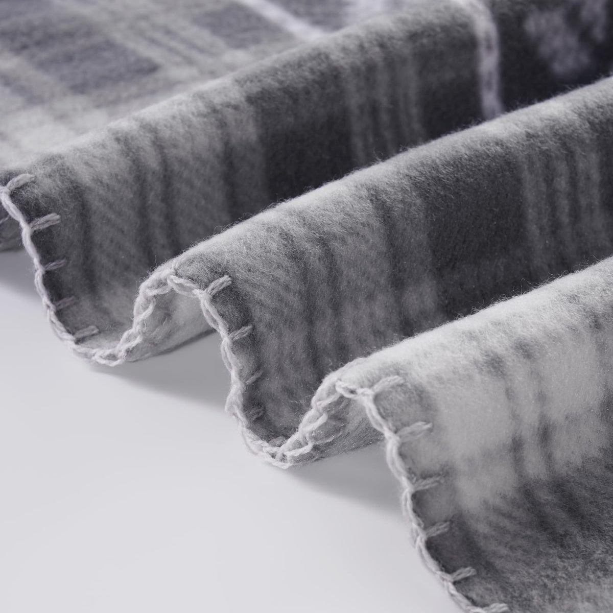 CAI TENG Christmas Blankets Bulk 50 X 60 inch Fleece Throw Blanket 6 Pack Printed Blankets Christmas Decoration Small Throw Sofa Home Gift Grey