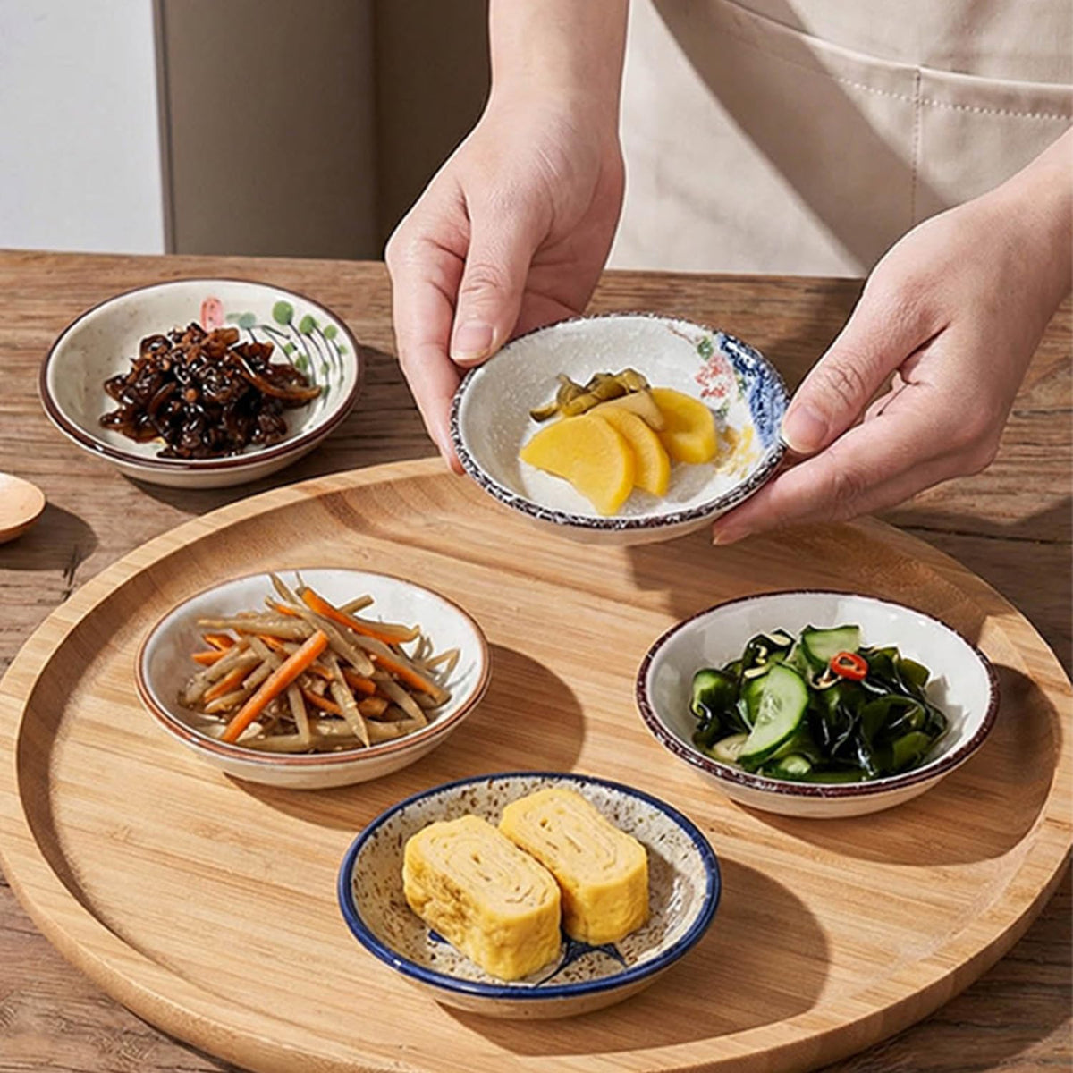 GXIQYL 6PCS Sauce Dish, Ceramic Dipping Sauce Bowls,Small Bowl,Soy Sauce Dish Dipping Sauce Bowl,Sauce Plates Tiny Bowls for Condiments Sushi Dishes Soy Sauces Ketchup Snack Side Dishes Set of 6