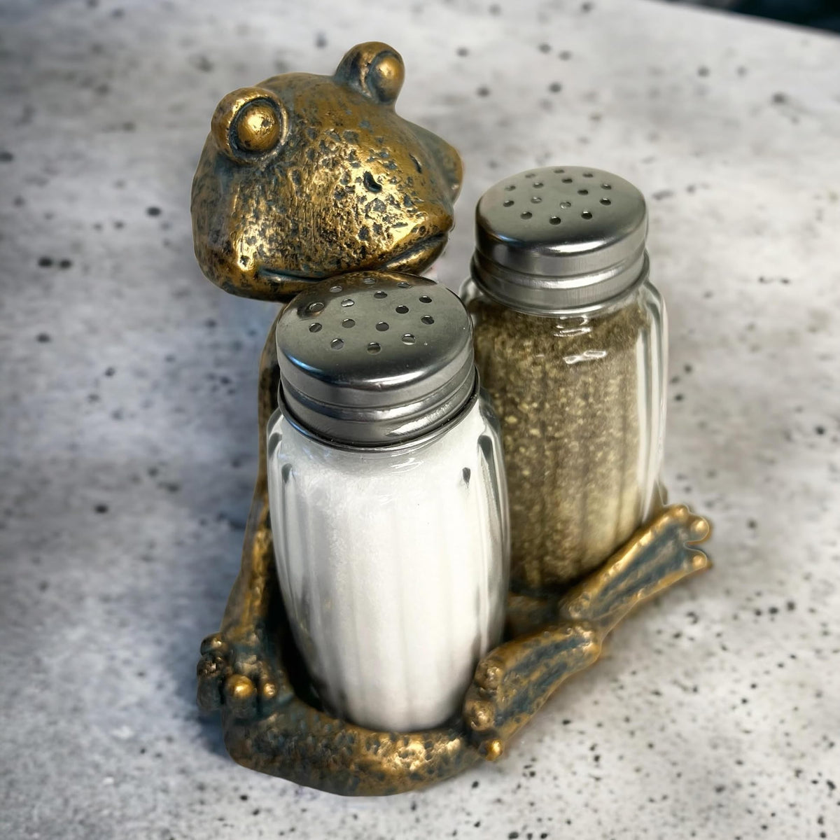 Yoga Frog Salt and Pepper Set with Glass Shakers – Whimsical Meditating Zen Master Lotus Pose Figurine – Dining Table Kitchen or Bar