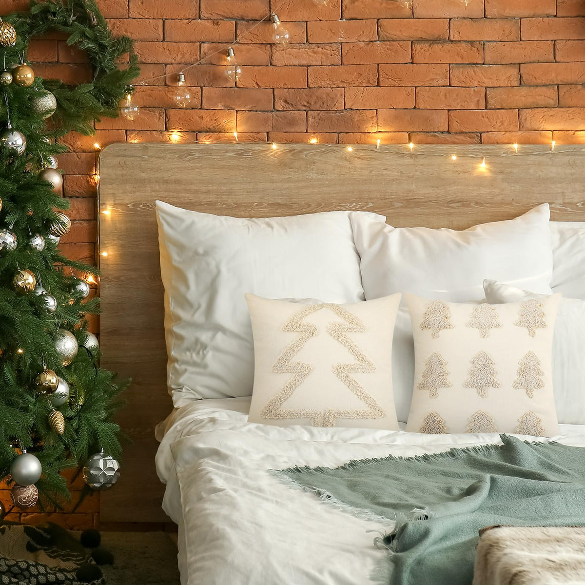Beeveer 2 Pcs Beige Christmas Pillow Covers 18 x 18 Inch Decorative Boho Farmhouse Pillowcase White Tufted Tree Christmas Pillow Cases for Couch Sofa Holiday Bedroom Living Room Home Present