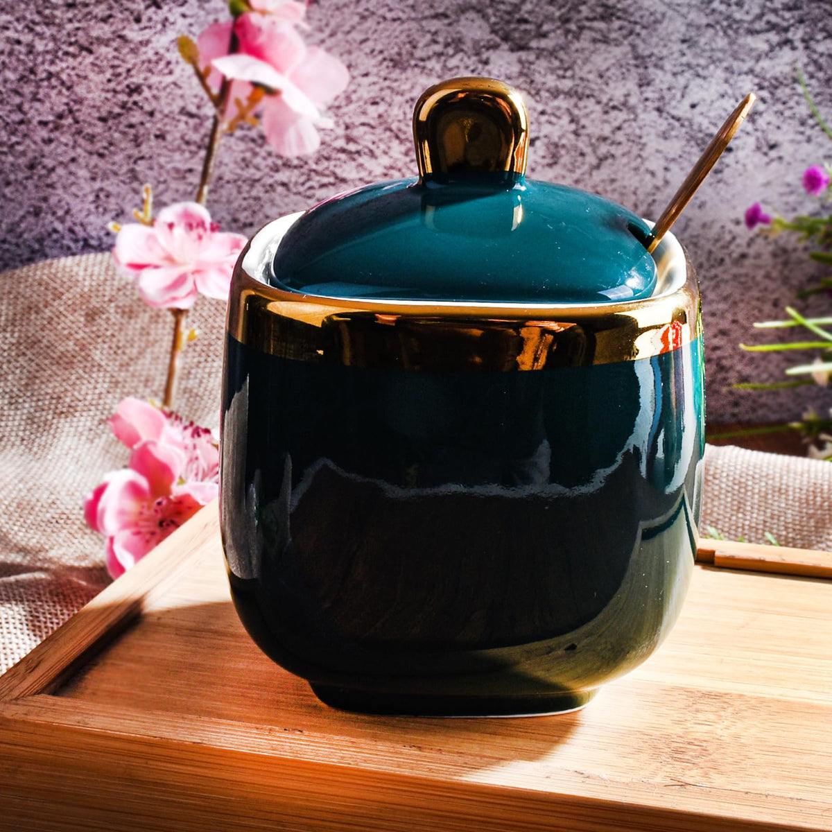 Cerficer Ceramic Sugar Bowl with Lid and Spoon - Emerald Green Golden Trim Porcelain Condiment Jar, Decorative Canister for sauce, Salt, Coffee, Tea, Kitchen Counter & Dining Table