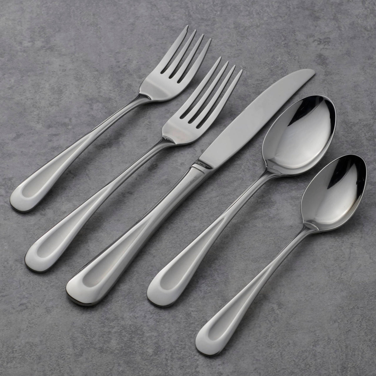 Oneida Silverware Set For 8, Satin Sand Dune 45-Piece Everyday Flatware Set with Serving Utensils, Service For 8, 18/0 Stainless Steel Silverware, Knives Spoons and Forks (Silver, 45 Piece)