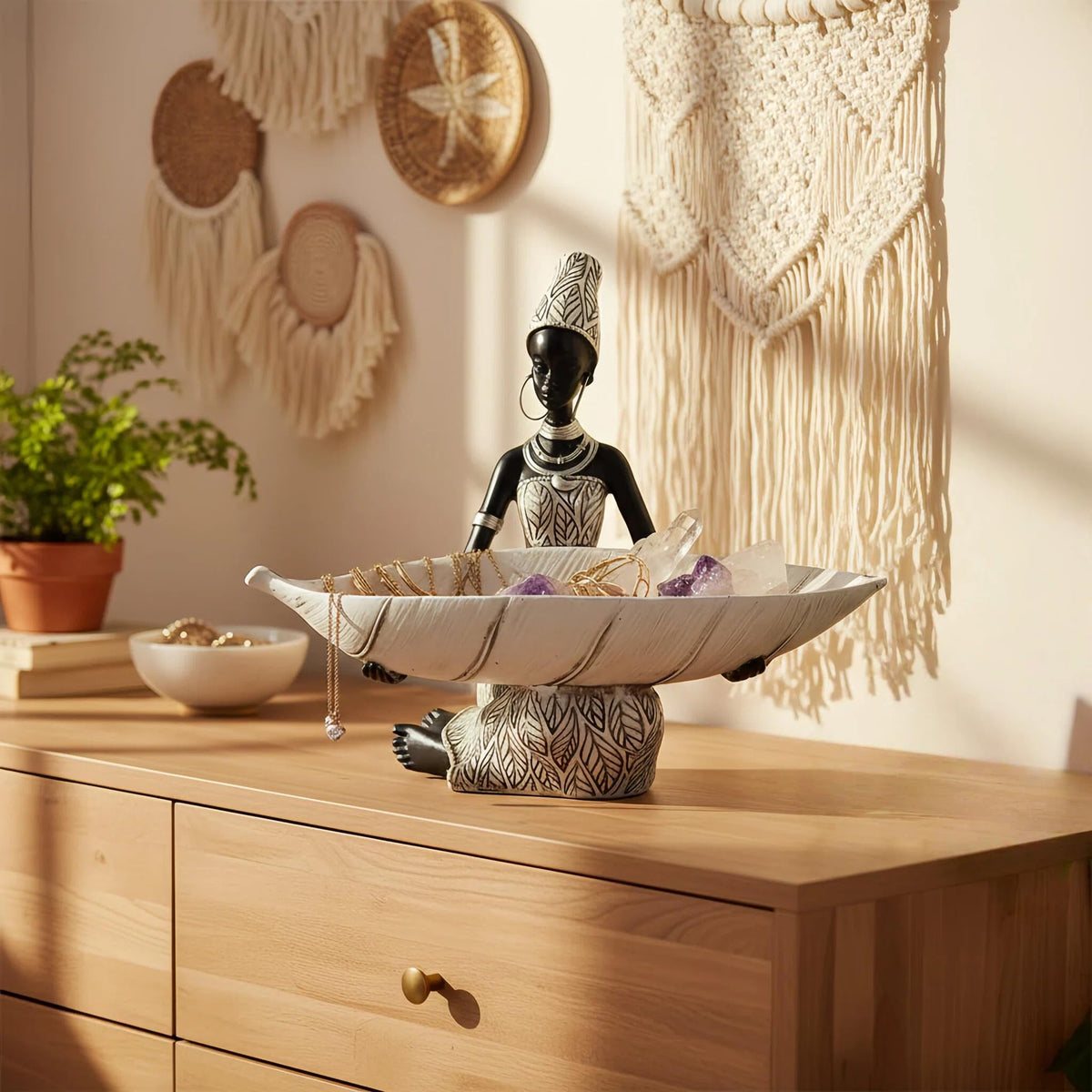 Lescafita African Woman Resin Tray Figurine, White Leaf Decorative Bowl Sculpture, Boho Tribal Art Statue for Jewelry Storage and Home Decor
