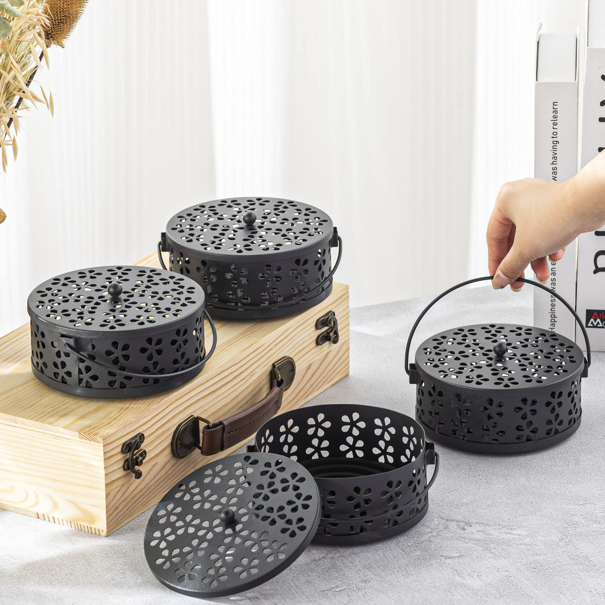 Lallisa 4 Pieces Mosquito Coil Holder Incense Coil Holder Retro Portable Metal Hanging Incense Burner with Handle Round for Home Camping Indoor Outdoor Patio(Black)