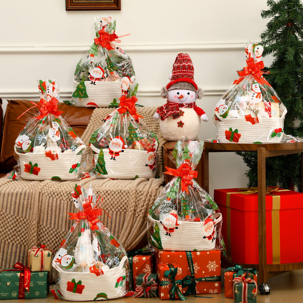 Teenyyou 18 Pcs Christmas Woven Baskets with Cellophane Gift Bags Bows 11 x 7 x 4 Inch Christmas Tree Empty Rope Basket Santa Claus Empty Decorative Storage Box for Gift Wrapping Xmas Party Decor
