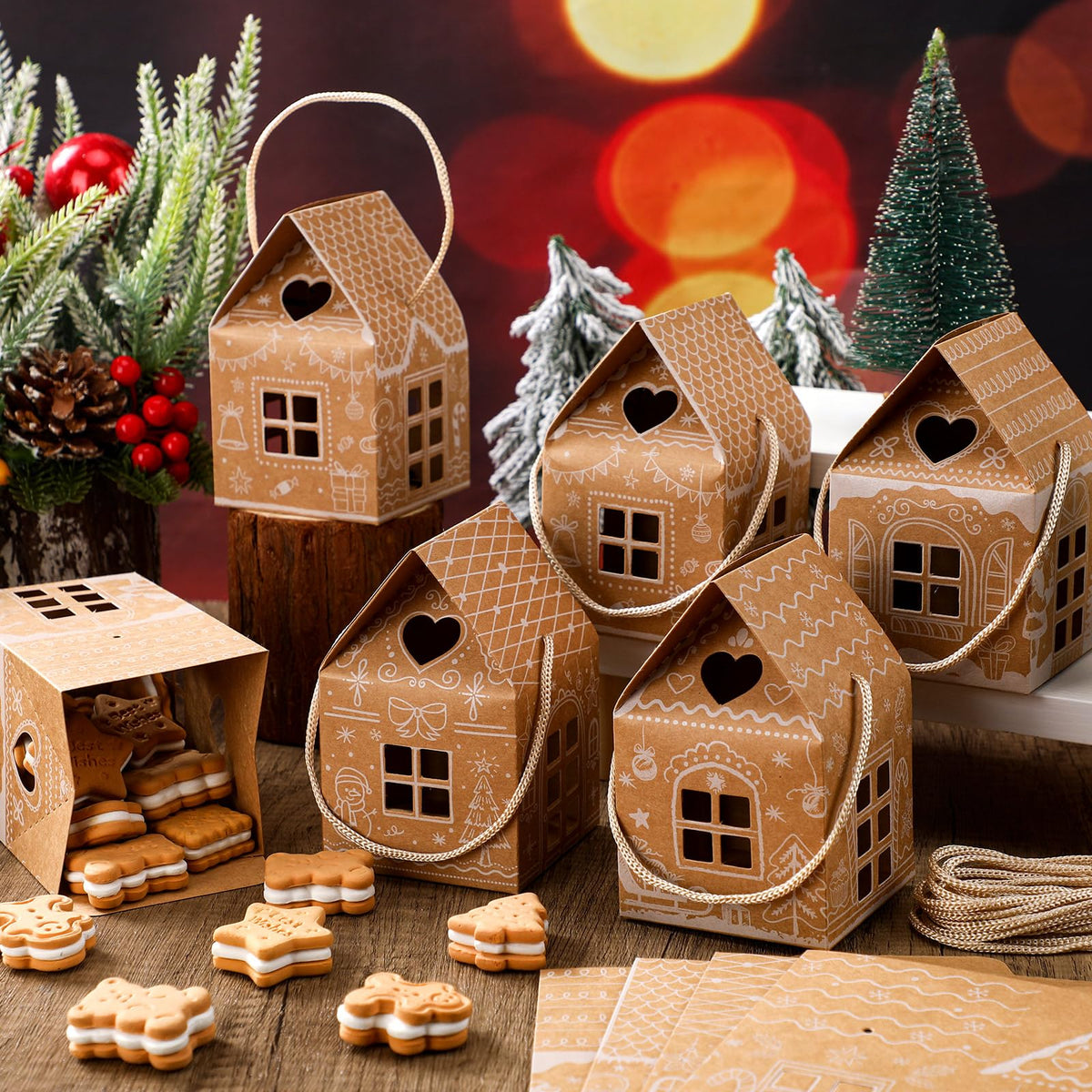 Gersoniel 24 Pcs Christmas Gift Boxes Candy Gingerbread House Mini Christmas Party Favor Box Small Paperboard Gift Container for Xmas Holiday Party Treat Cookie Goodie Snack Packaging
