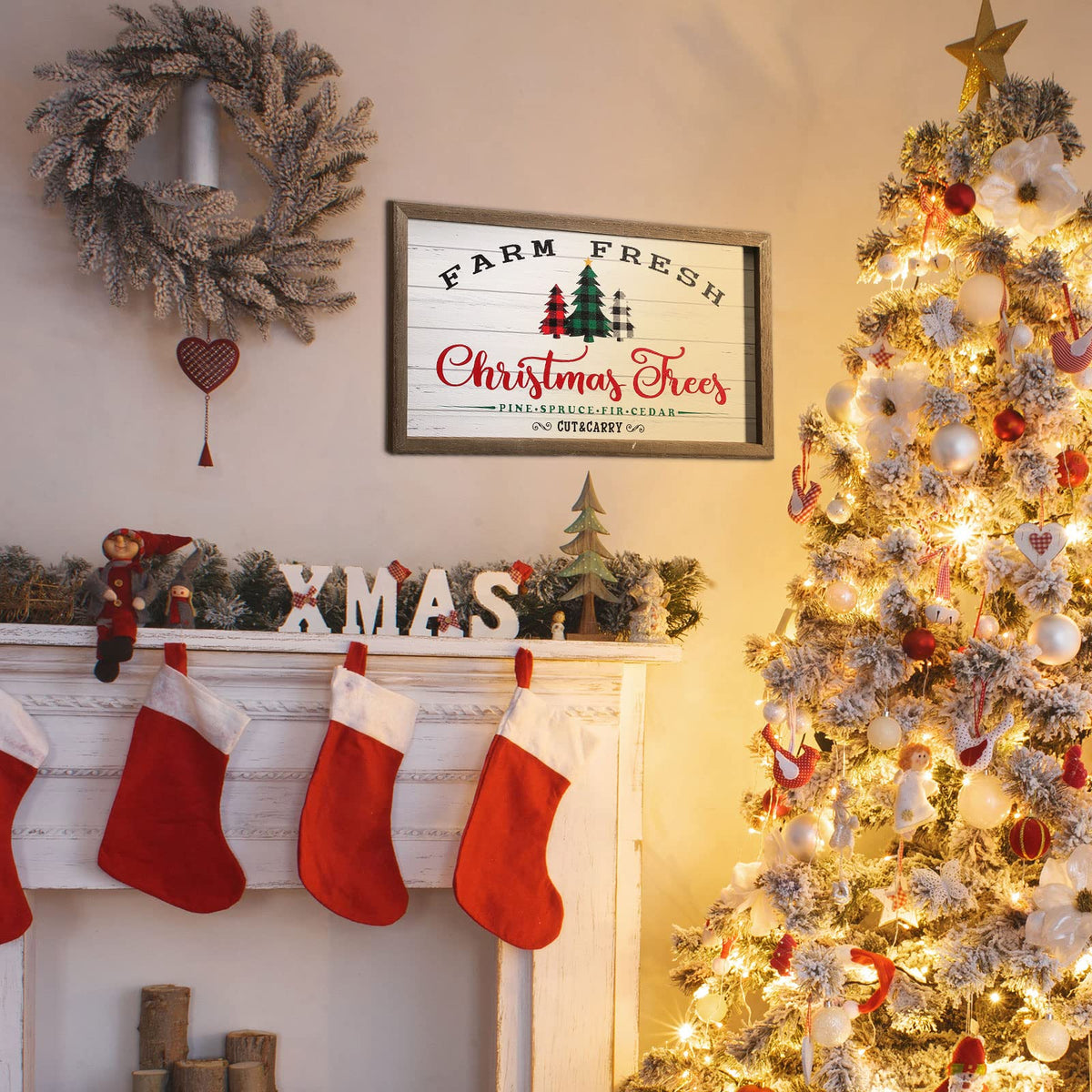 Christmas Signs Farm Fresh Christmas Trees Wood Sign Rustic Farmhouse Holiday Decor with Wooden Frame Buffalo Plaid Xmas Winter Hanging Wall Decor for Home Party Living Room Fireplaces Table Decor