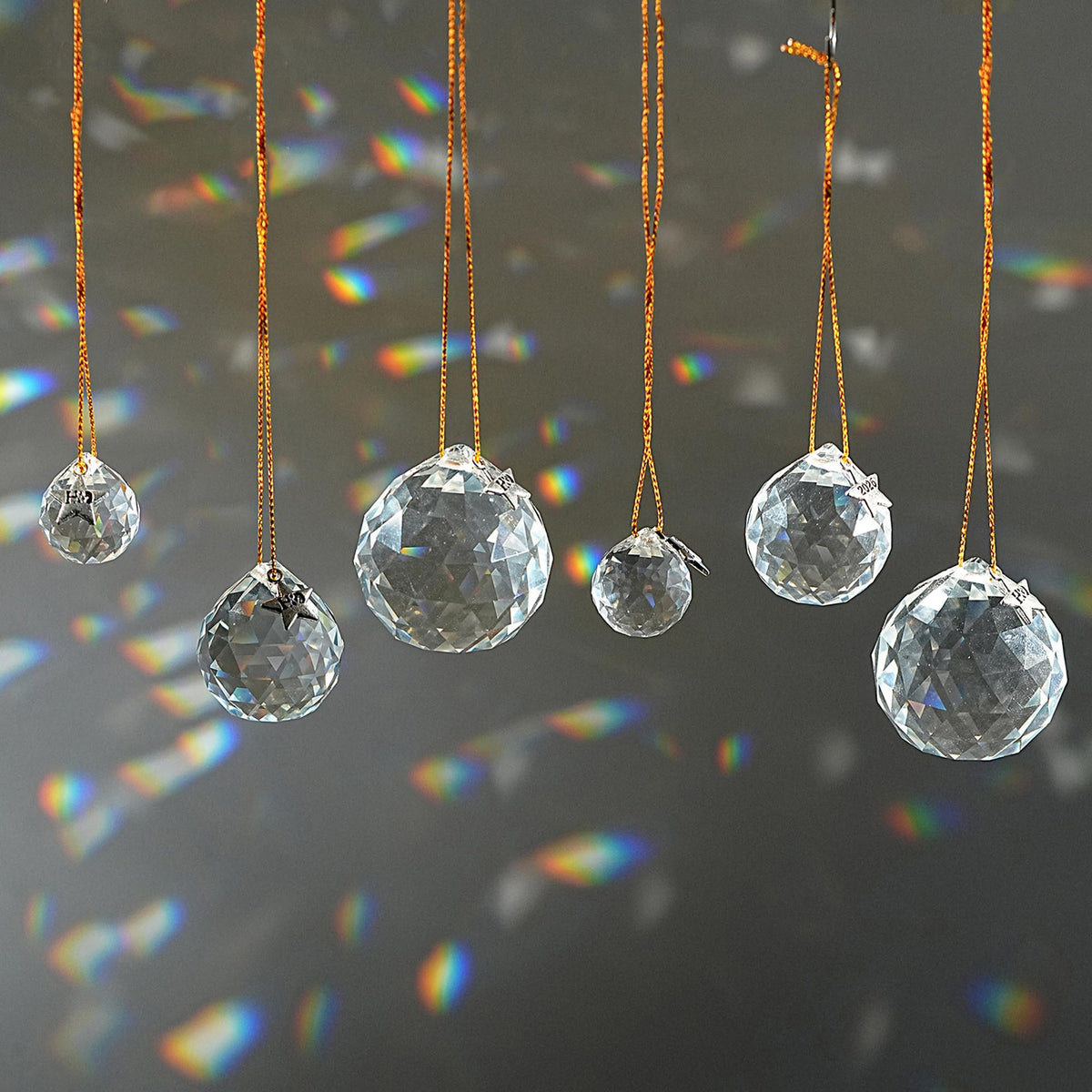 LOULIQIGIFT 13pcs Clear Crystal Ball Hanging Ornaments for Window Chandelier Parts 2026 Hanging Prisms for Birthday Wedding Mother's Day Decorations (20mm/30mm/40mm)
