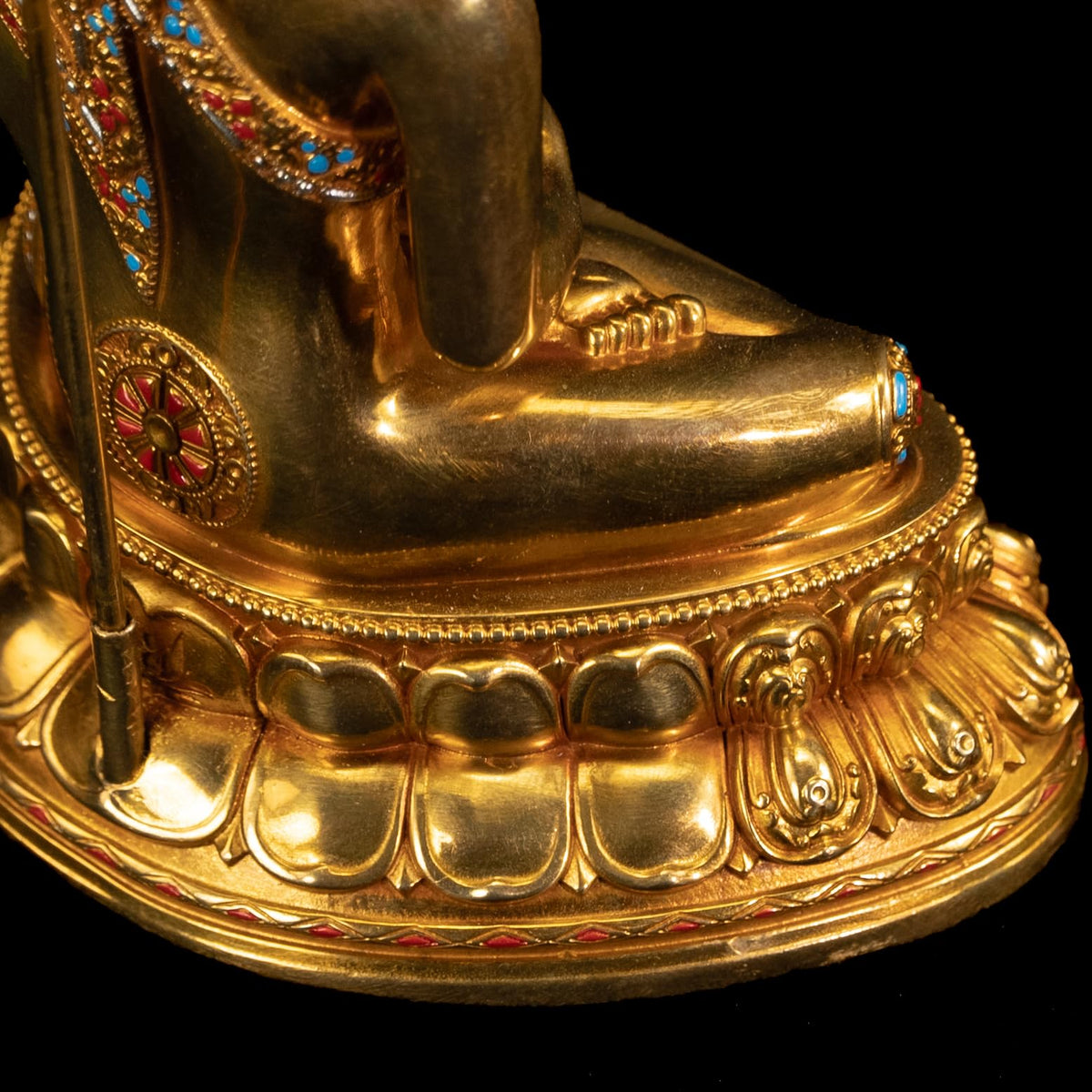 AksharaPadma Tempa Buddha Statue Indoor for Zen Decor,Handcrafted Gold-Plated Buddha Statue for Home Decor – Nepalese Art, Tibetan Buddhism Style, 4.72" (Amitabha)