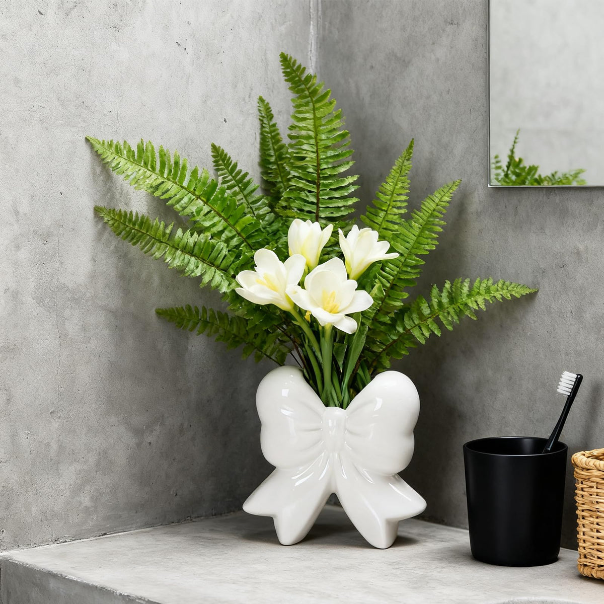 Disoza Bow Vase White Ceramic Vase Flower Cute Decorative Minimalist Farmhouse Beige Flowers Tulip Pampas Grass Modern Home Decor for Table Bathroom Shelf