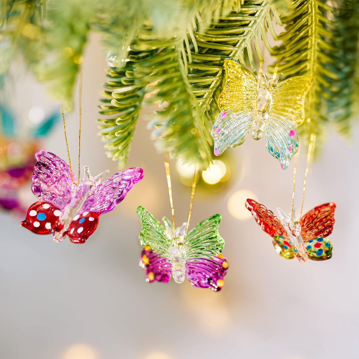 4pcs Glass Butterfly Ornament 1.7inch Hanging Crystal Butterflies Ornaments Decor for Home Window
