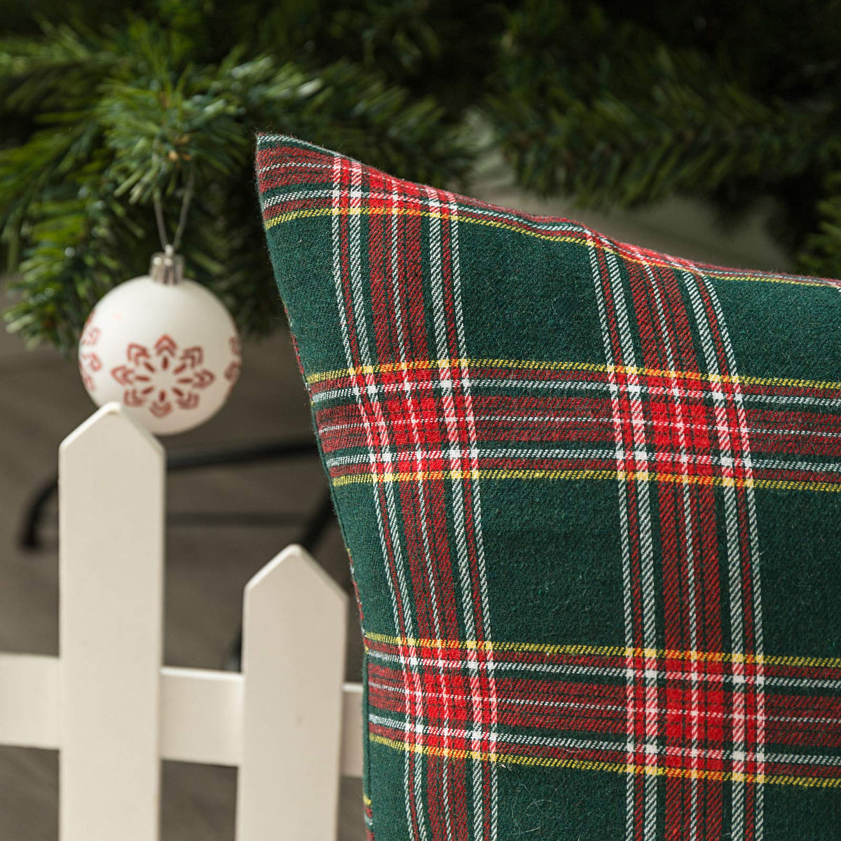 AQOTHES Pack of 2 Christmas Plaid Decorative Throw Pillow Covers Scottish Tartan Cushion Case for Farmhouse Home Holiday Decor Red and Green, 18 x 18 Inches