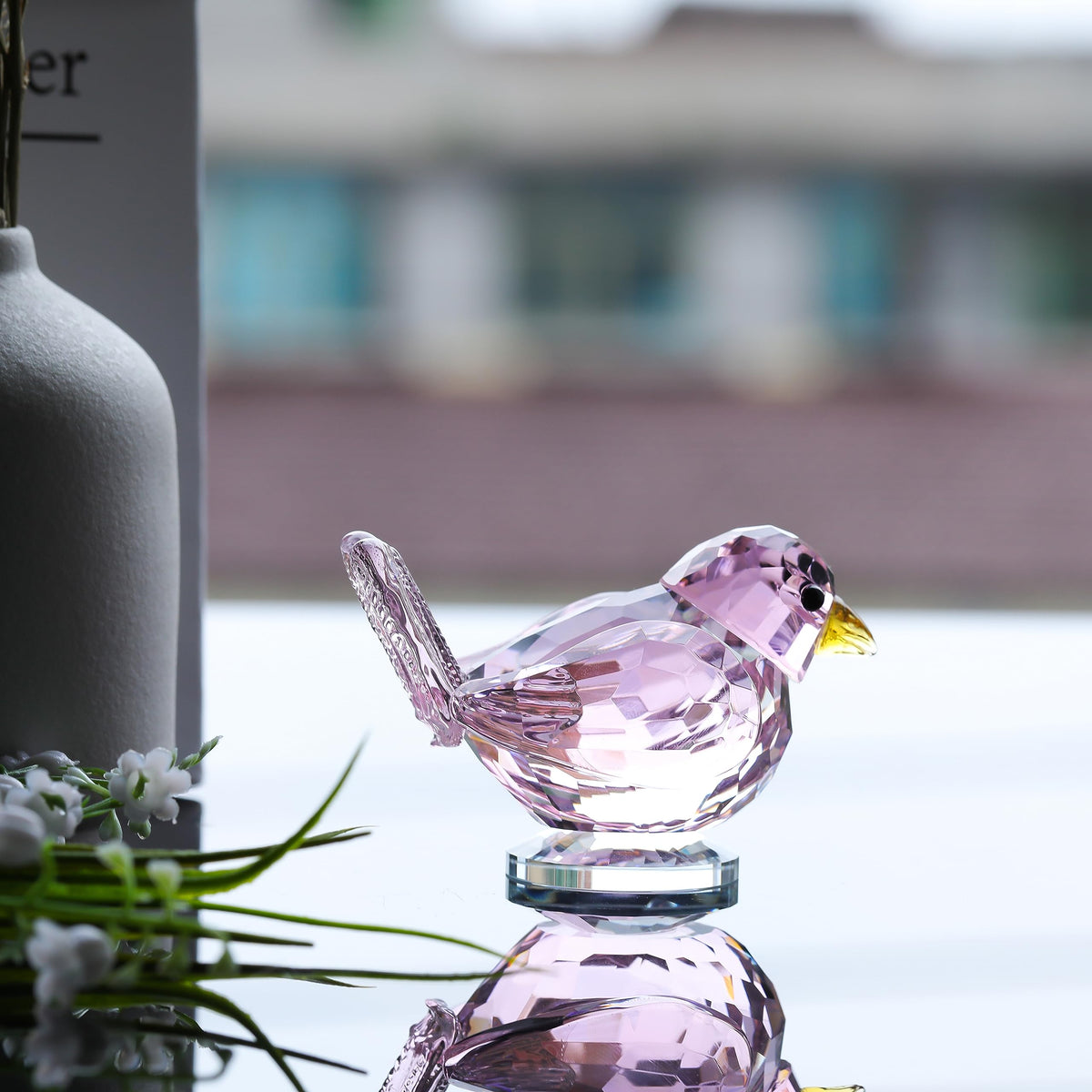 Qianwei Pink Crystal Bird Figurine Collectible - Handmade Glass Animals Figurines Crystal Office Desk Table Home Decor Paperweight