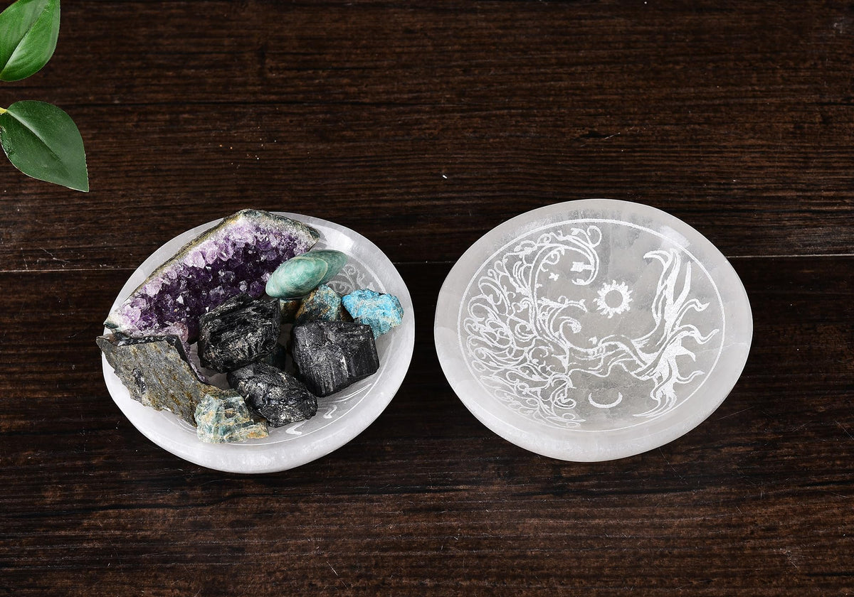 AMOYSTONE Natural Selenite Charging Bowl with Tree of Life Engraving 5.5 Inch Energy Cleansing Crystal Plate for Healing Meditation and Spiritual Home Decor