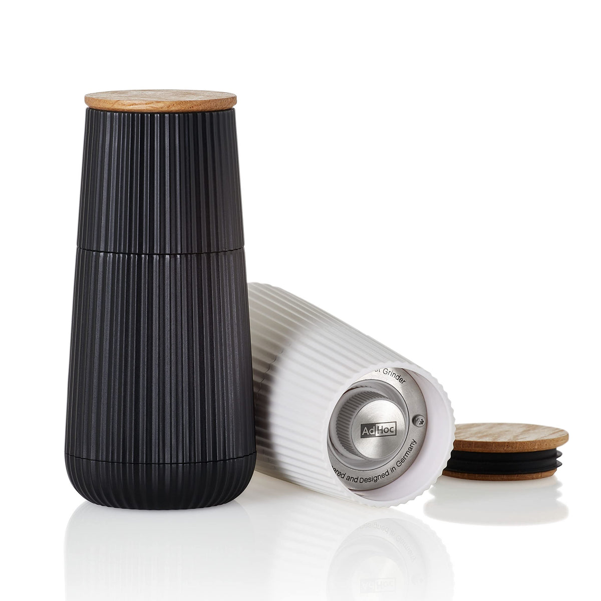 AdHoc Pepper and Salt Mill Set Scape, Black & White, CeraCut Ceramic Grinder, Plastic/Oak Wood, D: 5,8 cm, H: 12,3 cm