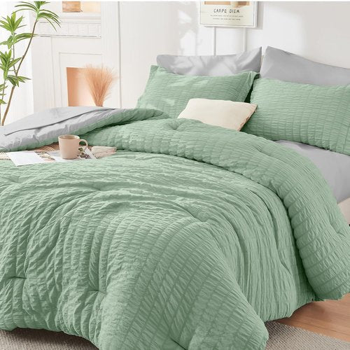 HYMOKEGE King Size Comforter Set - Luxury 7-Piece Bedding in Sage Green & Light Grey | All-Season Seersucker Design