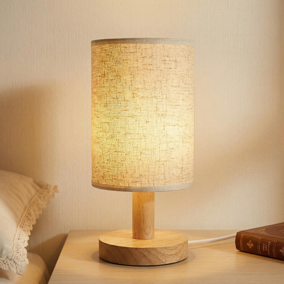 Puzipha Small Bedside Table Lamp with USB Powered, Minimalist Rustic Wood Base &Linen Shade, 2700K Warm Eye-Care Night Light, Farmhouse Boho Nightstand Lamp for Bedroom Dorm Nursery Kids Room Kitchen